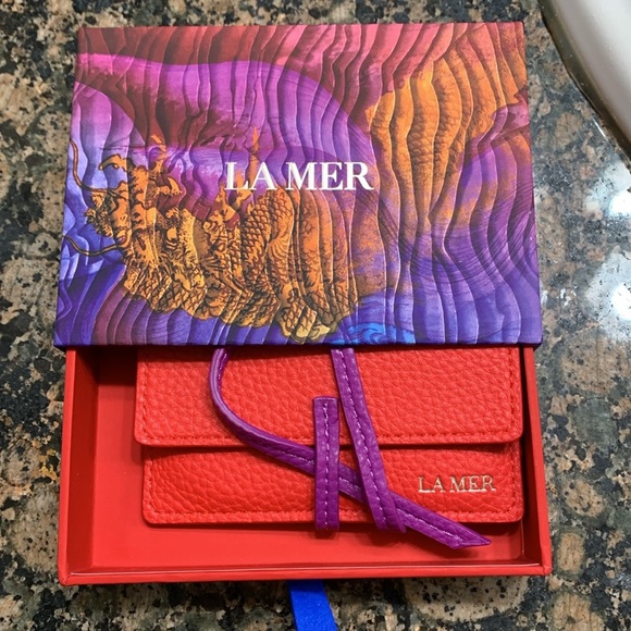 La Mer Stainless Steel Gua Sha Facial Massage Sculpting Tool NEW! NWOT - Picture 2 of 5